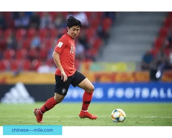 李刚仁亚洲杯小组赛精彩任意球助球队取得关键进球