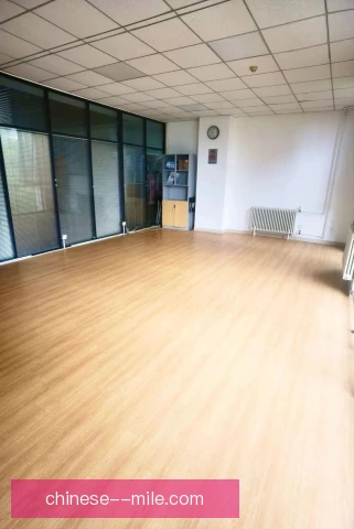 社区型俱乐部畅通更衣室沟通，球员矛盾明显减少
